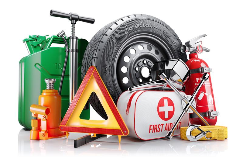 Niezbędne rzeczy, które powinny być w samochodzie na każdą podróż