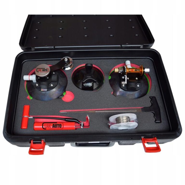 Jak skutecznie wyciąć szybę w samochodzie – niezbędne narzędzia i porady