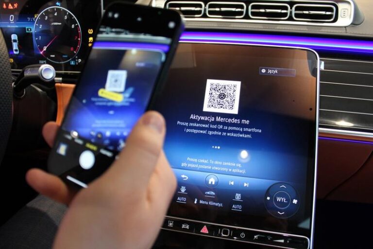 Odkryj, jak działa Mercedes me i ułatwia codzienne życie kierowców