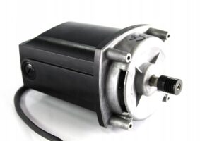 Jak wybrać idealny silnik do heblarki: porady dla majsterkowiczów