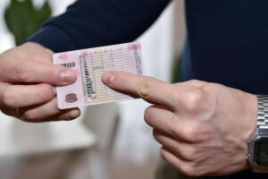 Jakie pytania czekają na Ciebie w testach na prawo jazdy 2026? Sprawdź, ile ich będzie!