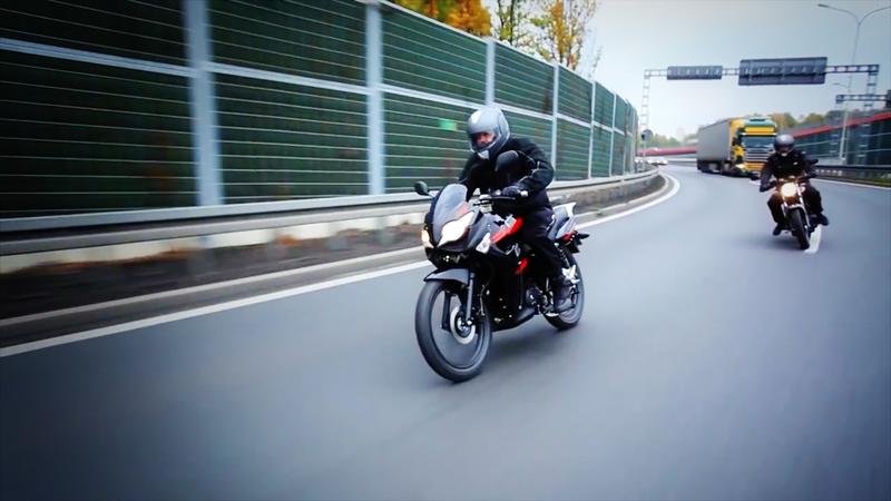 Jakie są zasady jazdy motocyklem po autostradzie?